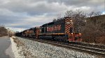 WE 3048 leads Z642-11 west on the CSX